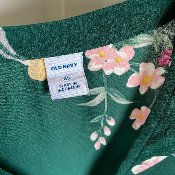 Old Navy Green Floral dress - Picture 3 of 5